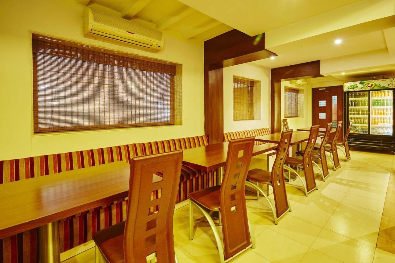 Hotel Crystal 뭄바이 외부 사진