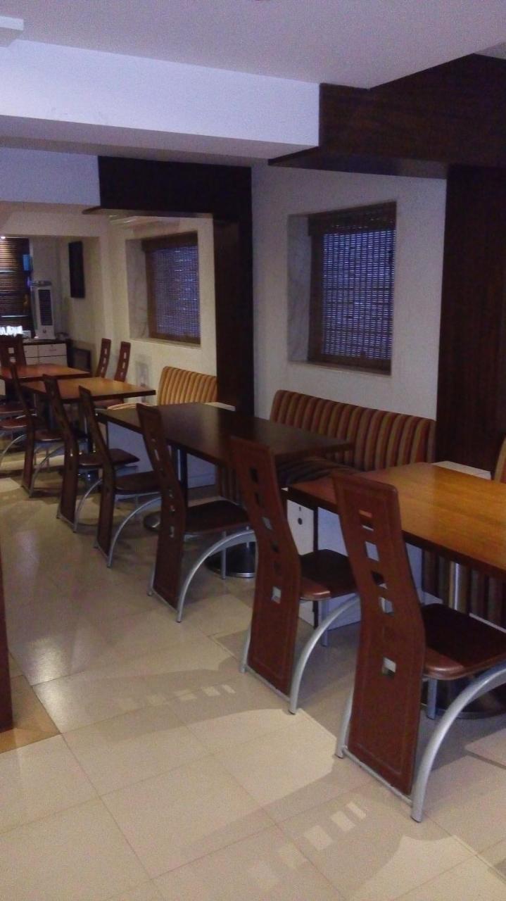 Hotel Crystal 뭄바이 외부 사진