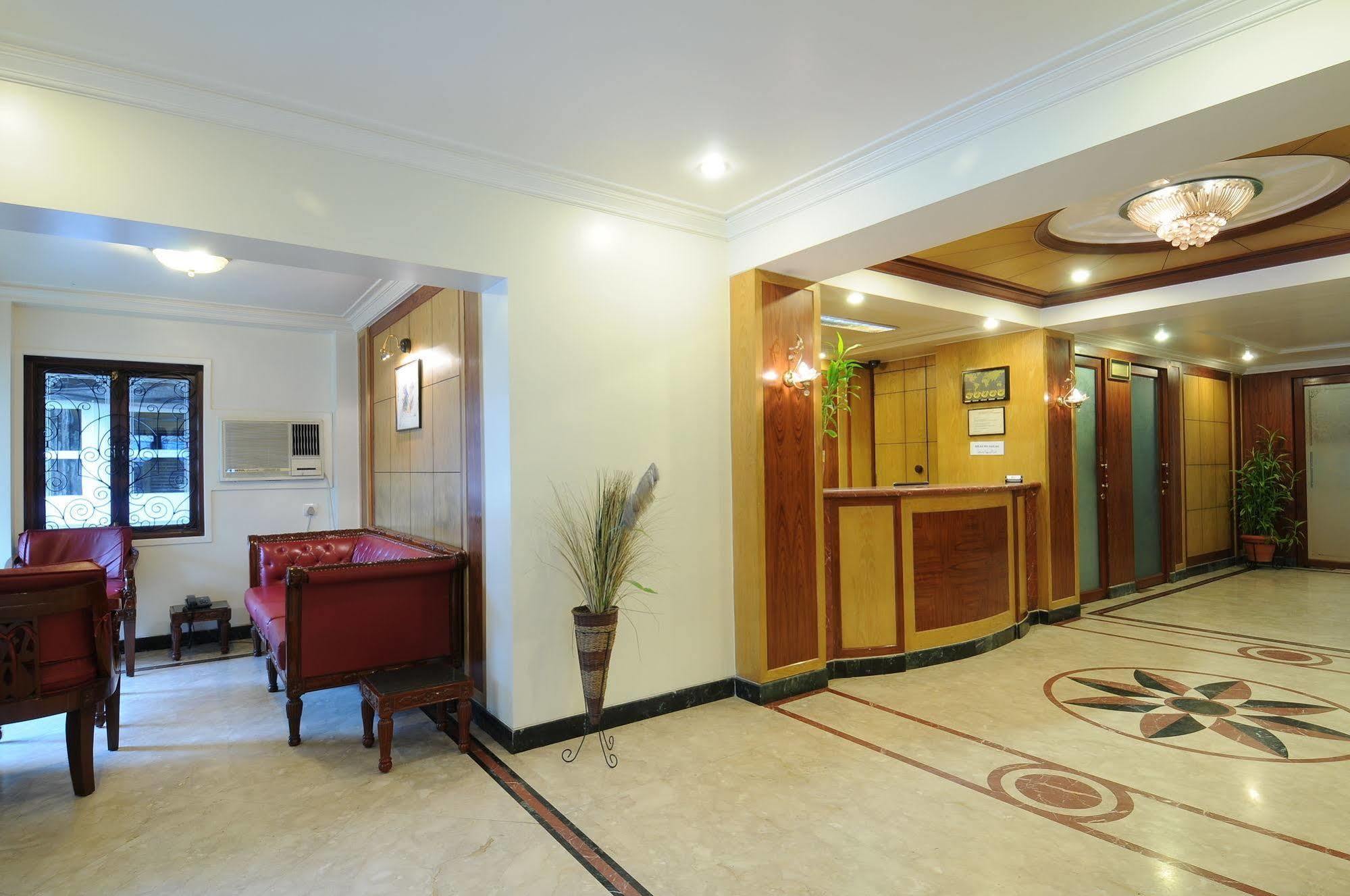 Hotel Crystal 뭄바이 외부 사진